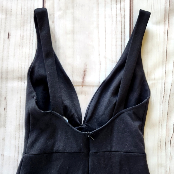 **SOLD** Lulus "Perfect Pick Black Bodycon" V-neck Mini Sheath Dress | Size S - Picture 8 of 15